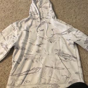 Under armor snow camo hooded sweatshirt